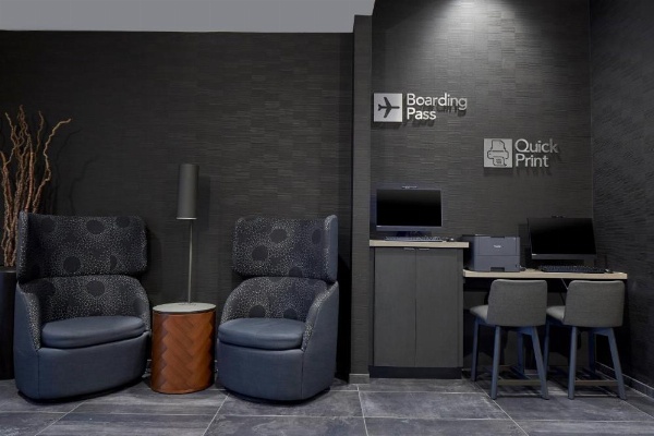 Courtyard by Marriott Baltimore Downtown/McHenry Row image 18